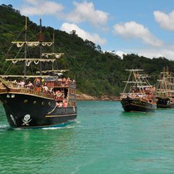 barco-pirata-unipraias-praias-643d95bf6b1ee-large 04